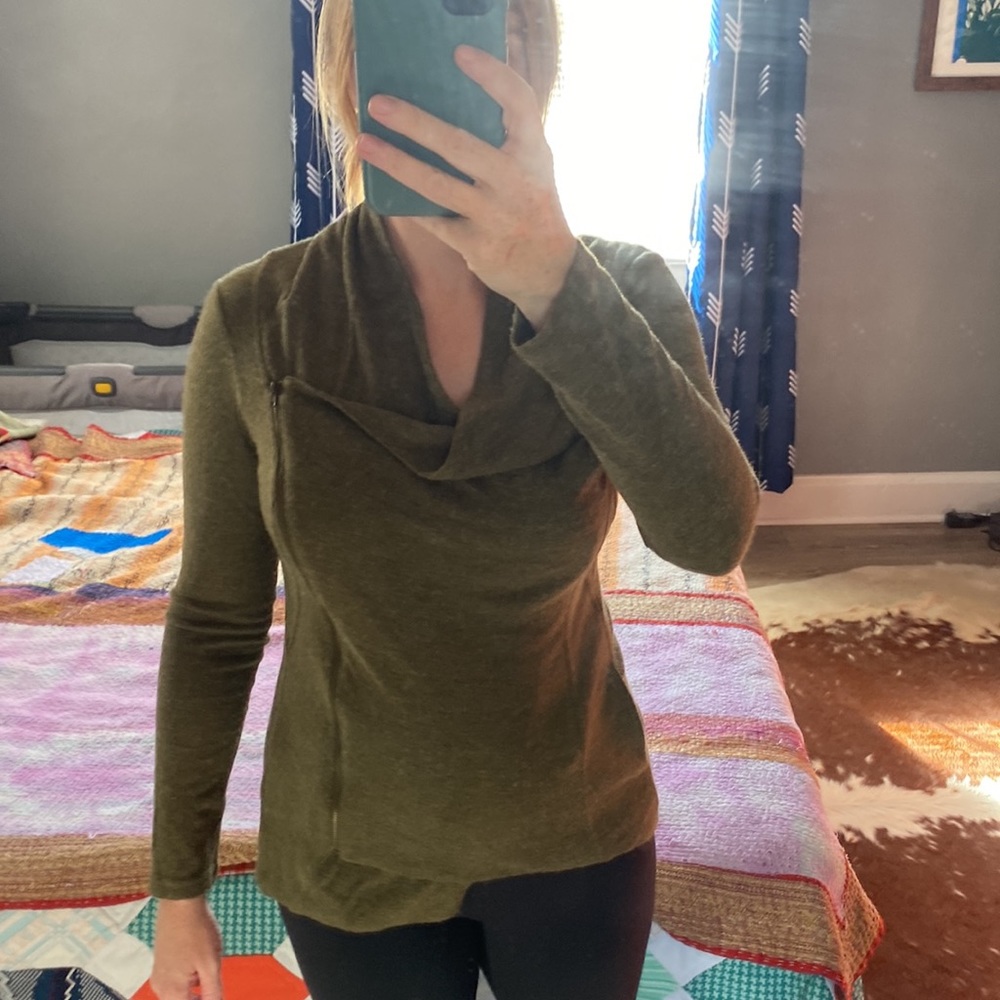 Market & Spruce Asymmetrical Zippered Cardigan